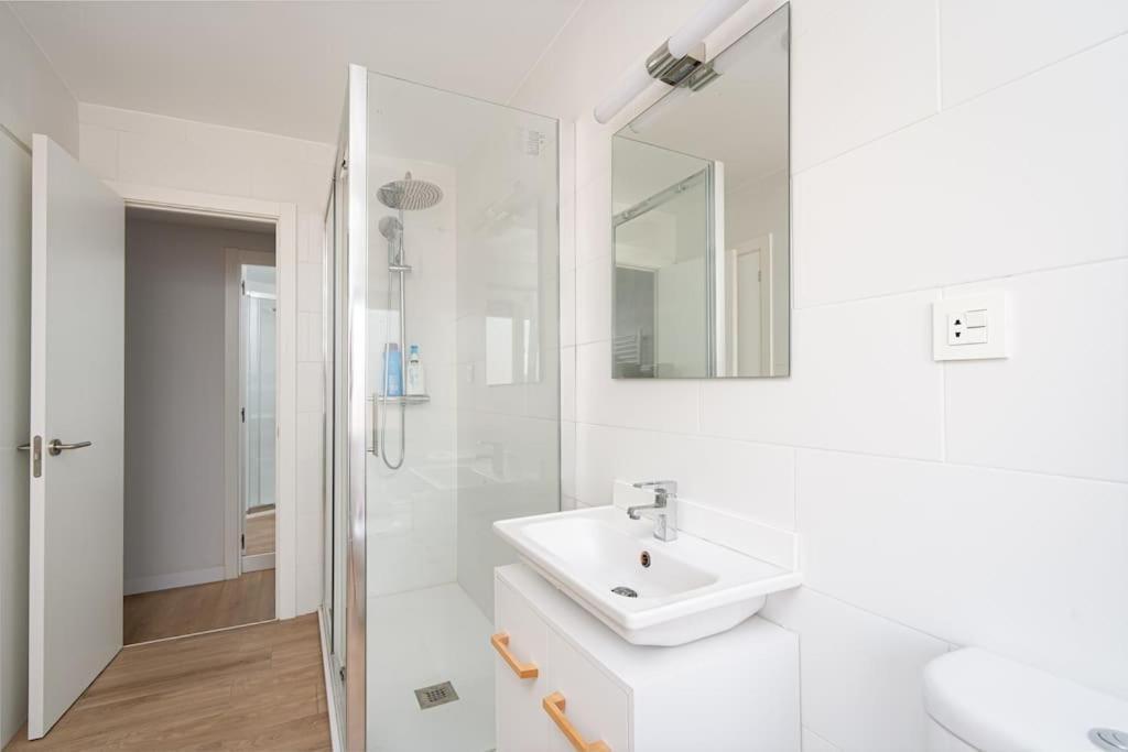 Myhousespain - Moderno Piso Frente Al Mar Gijón Eksteriør bilde